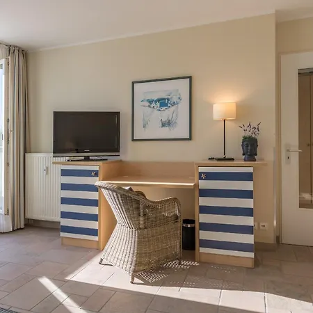 Zingster Welle Im Ostseebad Mit Balkon